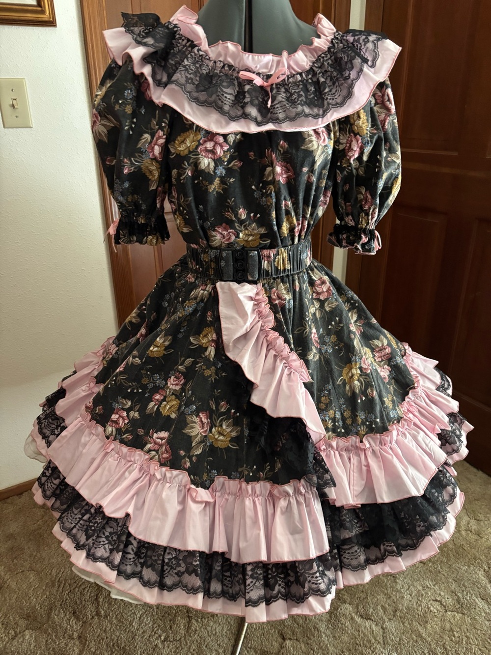 Square dance dress floral with Lace Trim. Elastic skirt with belt.
